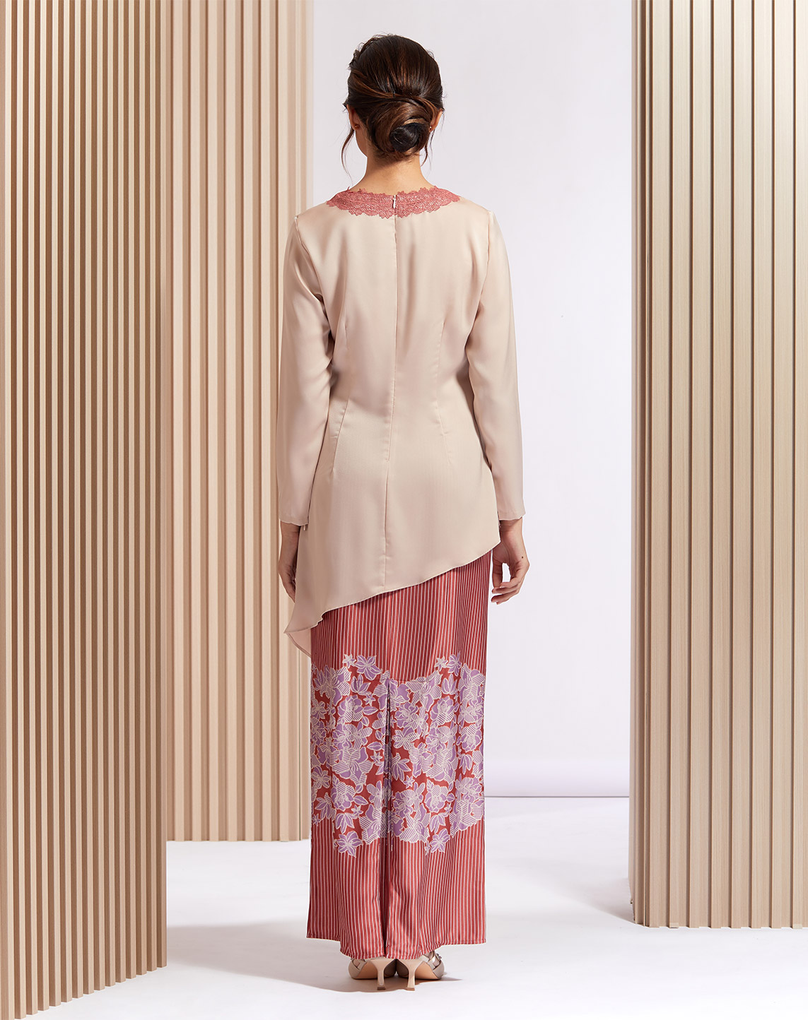 JULEANA BAJU KURUNG